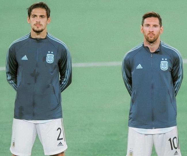 英超最快百球纪录！哈兰德为英超立新标（哈兰德刷新英超百球速度纪录，树立联赛新标杆）