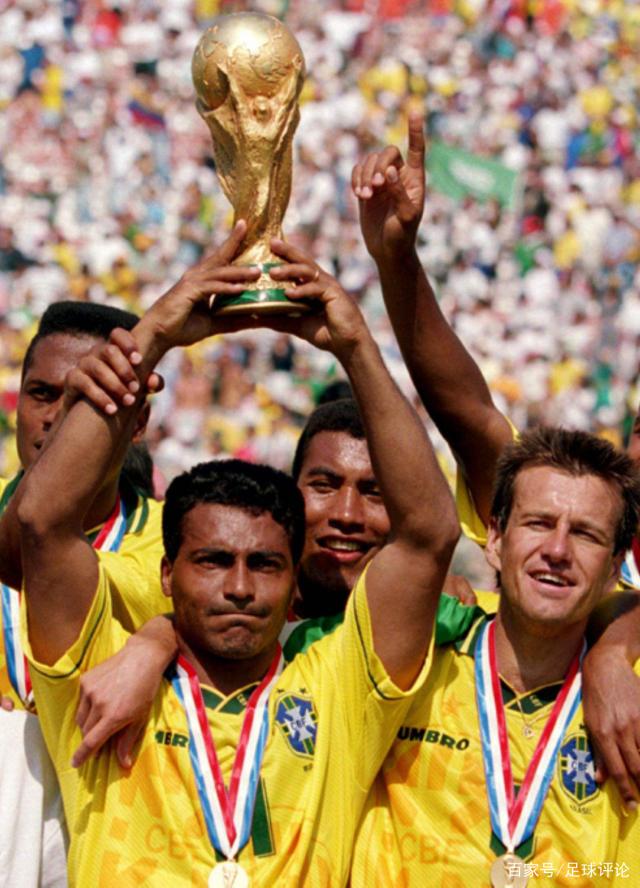 足球欧联杯精彩倒钩破门当选本周最佳进球