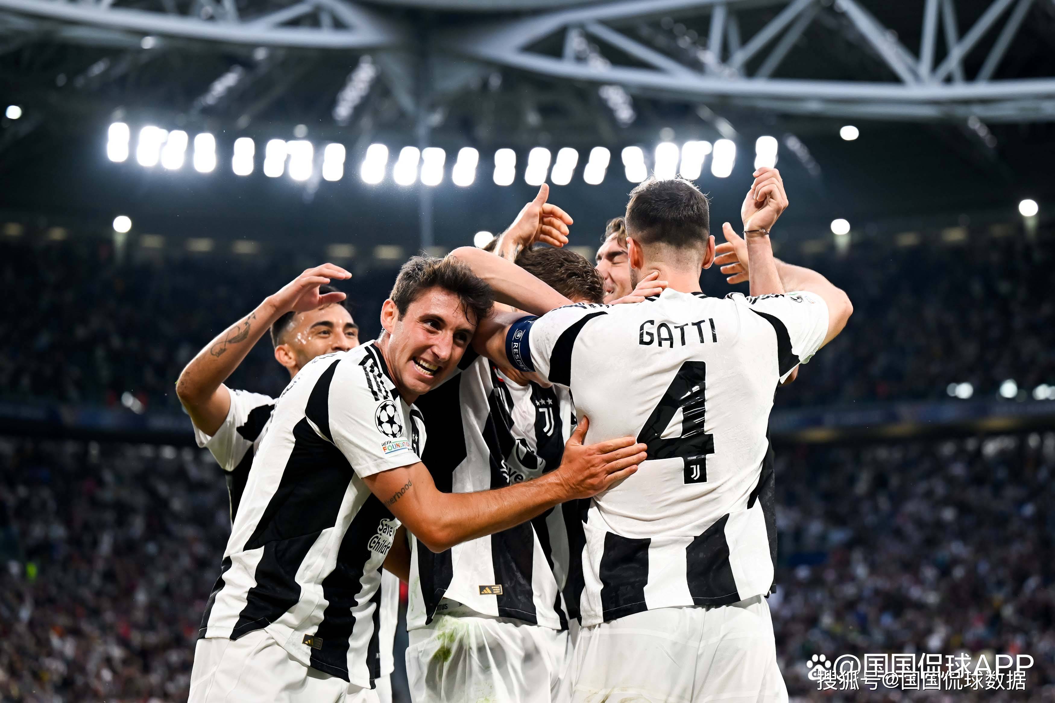 世体：巴萨与格伊已经有数周没有联系，拜仁和利物浦给的更多（世体：巴萨与格伊已数周无联系，拜仁与利物浦开价更高）